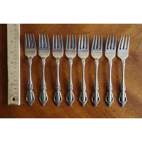 Oneida RAPHAEL Stainless Distinction Deluxe Silverware HH: 8x Salad Fork 6.75" - Picture 1 of 10